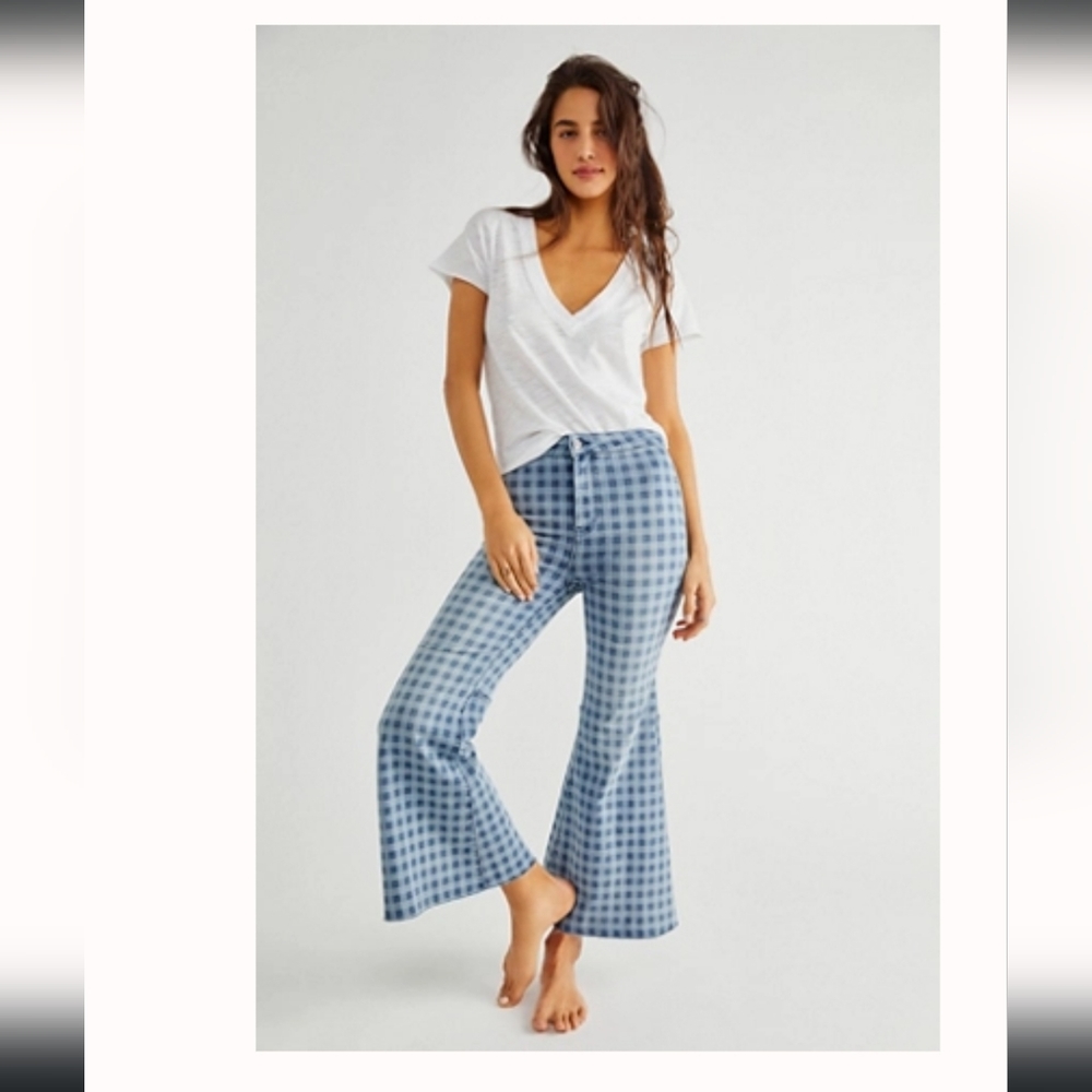 FREE PEOPLE: Youthquake Crop Flare Jeans